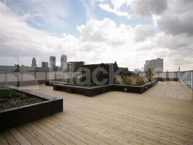 			LET, 2 Bedroom, 1 bath, 1 reception Apartment			 Iona Tower  Ross Way , Limehouse 